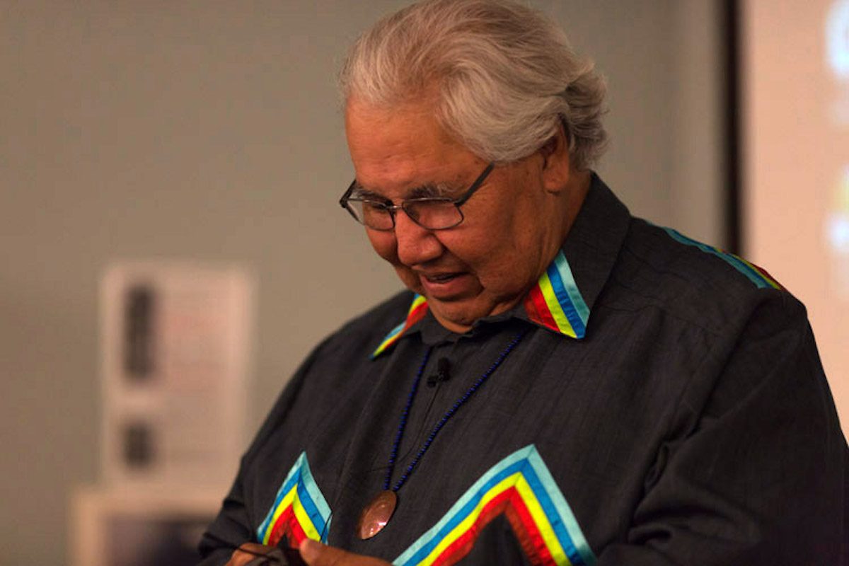 Senator Murray Sinclair, who led the Truth and Reconciliation Commission (TRC), gives the keynote address at the 2015 Shingwauk Gathering. Photo by Archkris/Wikimedia Commons