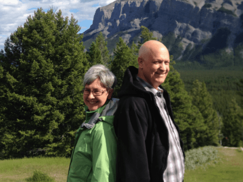 Noelle Boughton (left) with her brother, Randy, before his transplant. Photo: Courtesy of Marianne Campa