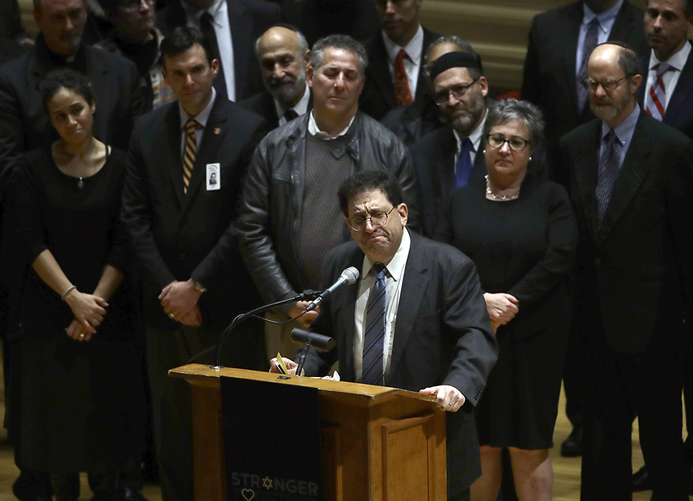 Rabbi Jonathan Perlman speaks at a community gathering in Soldiers & Sailors Memorial Hall & Museum in the aftermath of the deadly shooting at the Tree of Life Synagogue in Pittsburgh, on Oct. 28, 2018. (Photo: Matt Rourke/AP)