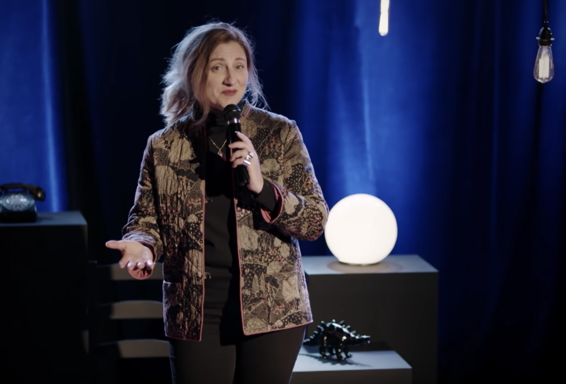 Aurora Browne in Baroness von Sketch