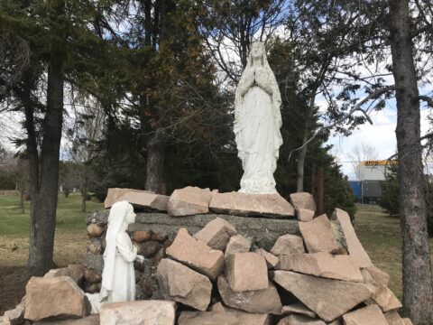 Statue