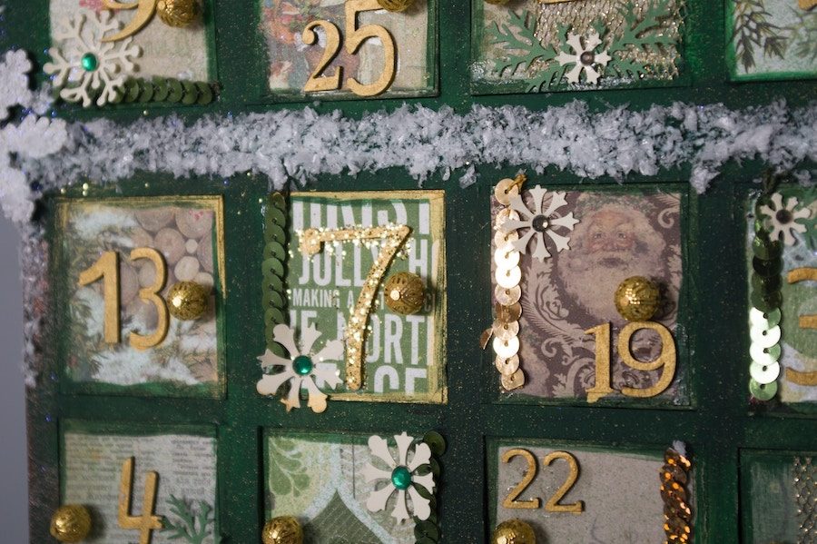 Green, silver, gold and white advent calendar.