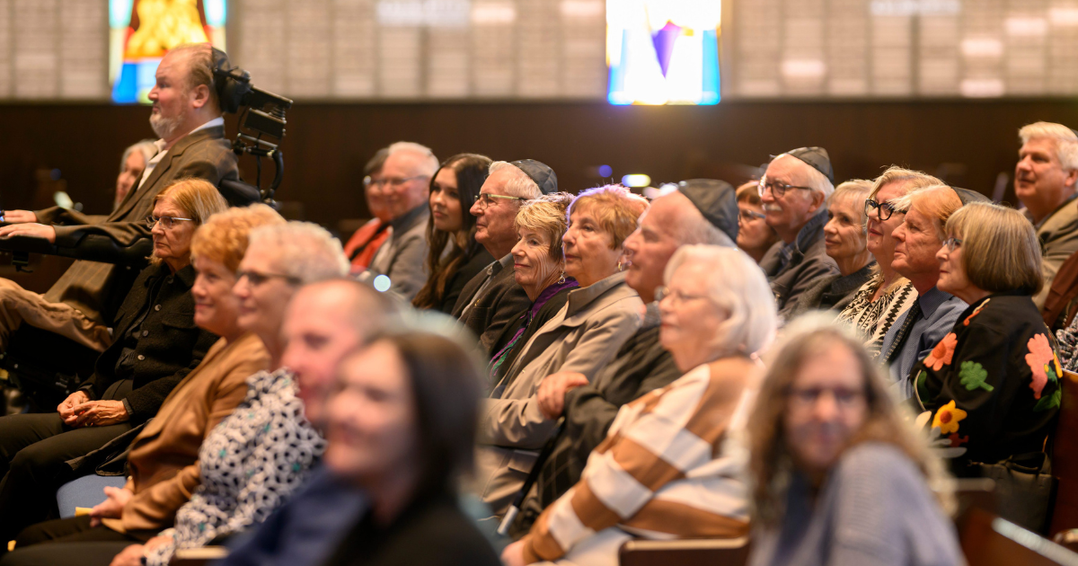 A synagogue and a church break bread | Broadview Magazine